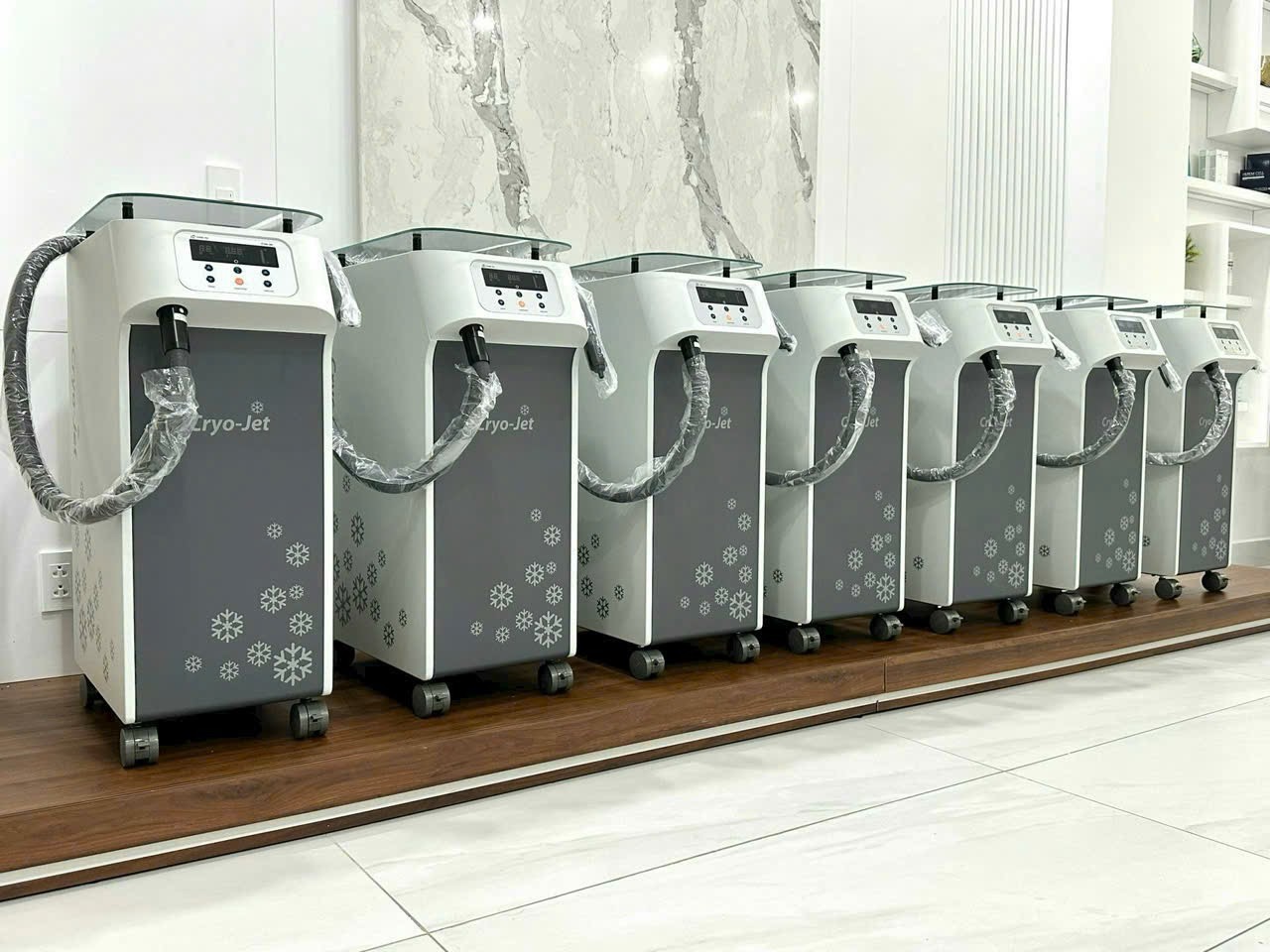 MÁY THỔI LẠNH CRYO JET HÀN QUỐC - 01 MÁY THỔI LẠNH CRYO JET HÀN QUỐC - 01