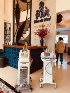 Chuyển giao may laser co2 fractional pentagon cho Phòng Khám Bleu De Huế - 03